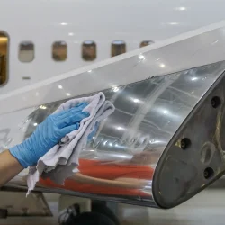 Metal surfaces polishing and repair for aircrafts